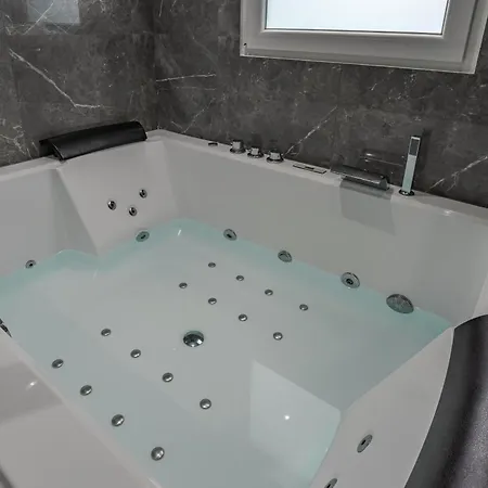 Avec Jacuzzi & Terrasse