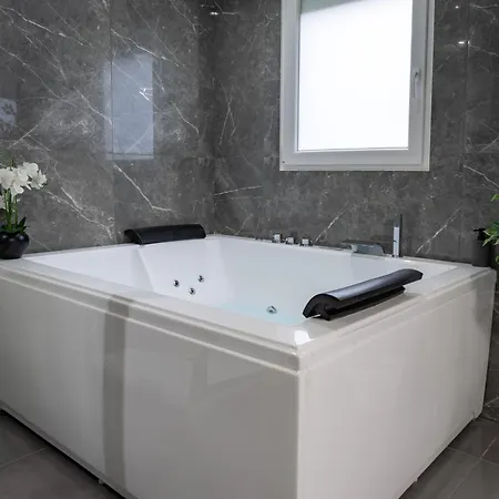 Avec Jacuzzi & Terrasse Апартаменты Савигны-Ле-Темпле